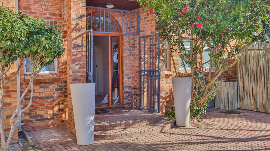 3 Bedroom Property for Sale in Westcliff Western Cape